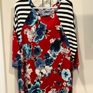 Gorgeous Honeyme 3/4 Sleeve -Floral, Stripe Top